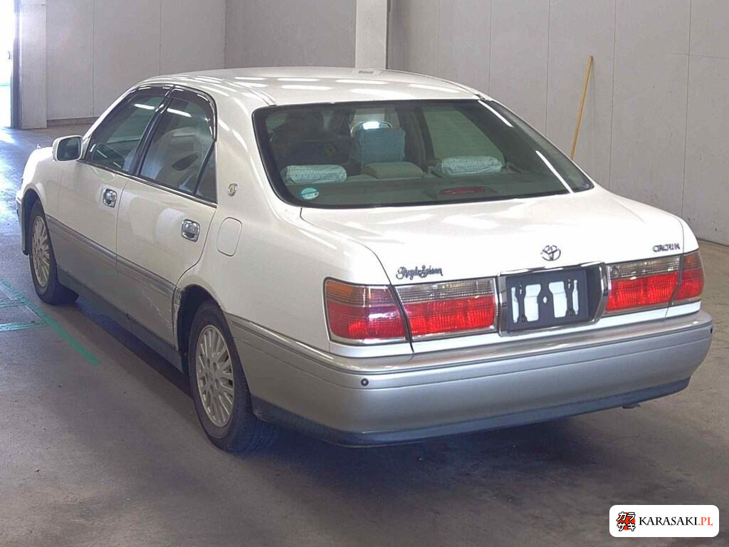 Toyota Crown 2001 z aukcji japońskiej