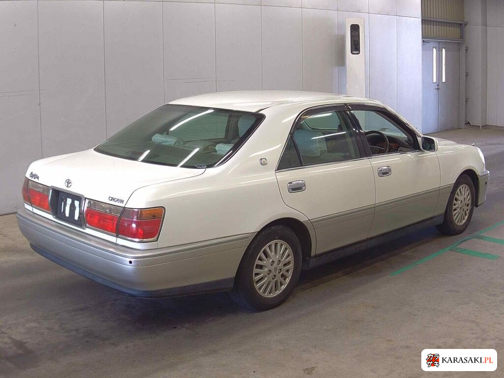 Toyota Crown 2001 z aukcji japońskiej