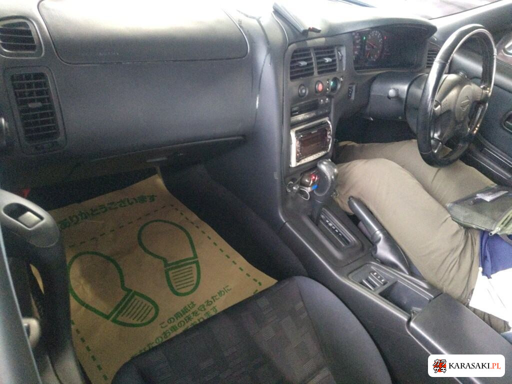Nissan Skyline 1998 z aukcji japońskiej