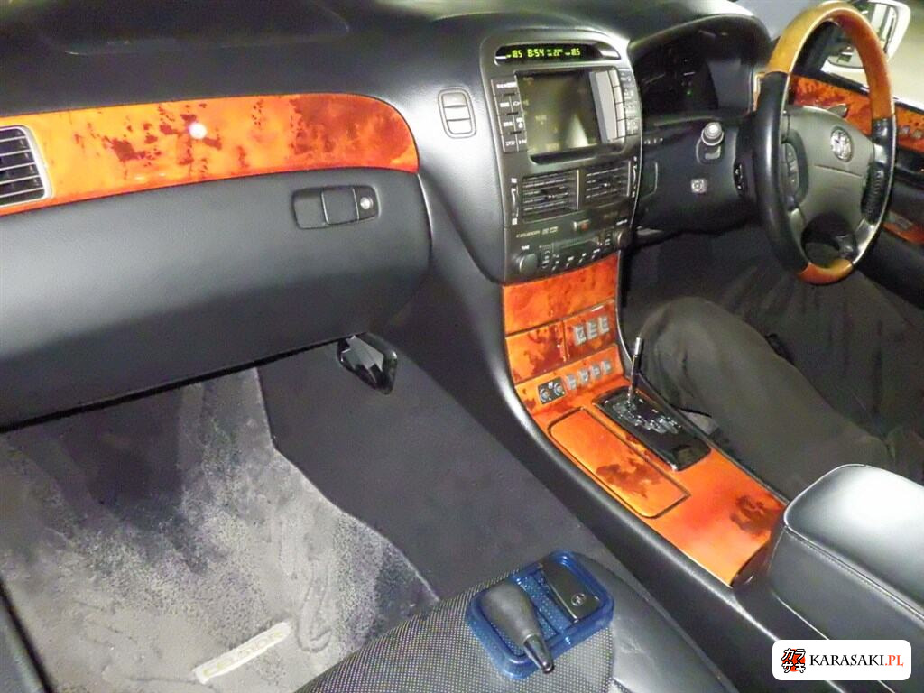 Toyota Celsior 2003 z aukcji japońskiej