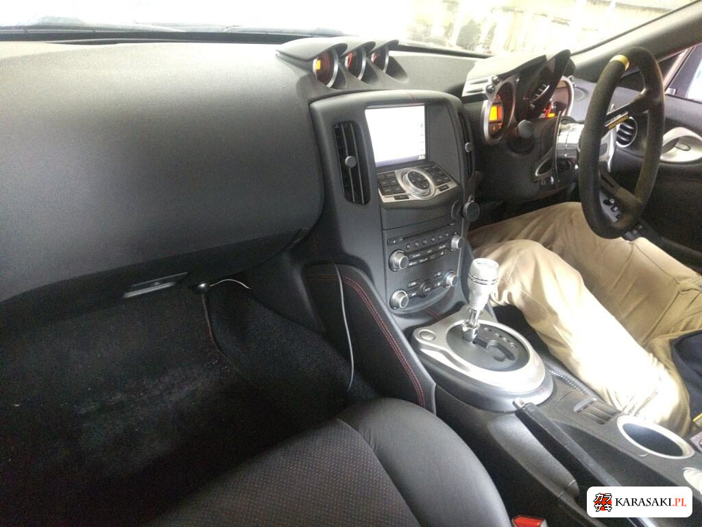 Nissan Fairlady Z 2010 z aukcji japońskiej
