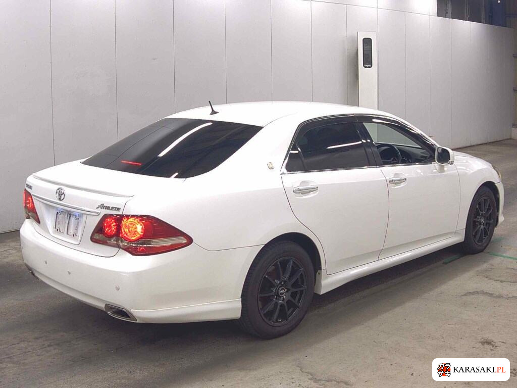 Toyota Crown 2008 z aukcji japońskiej