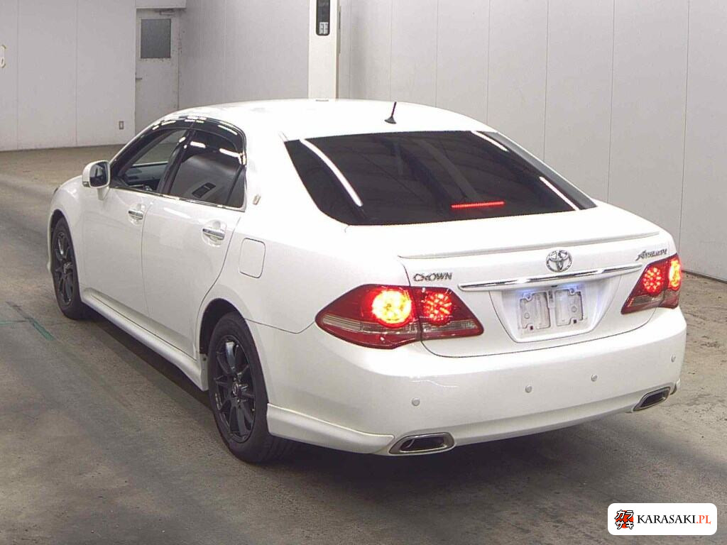 Toyota Crown 2008 z aukcji japońskiej