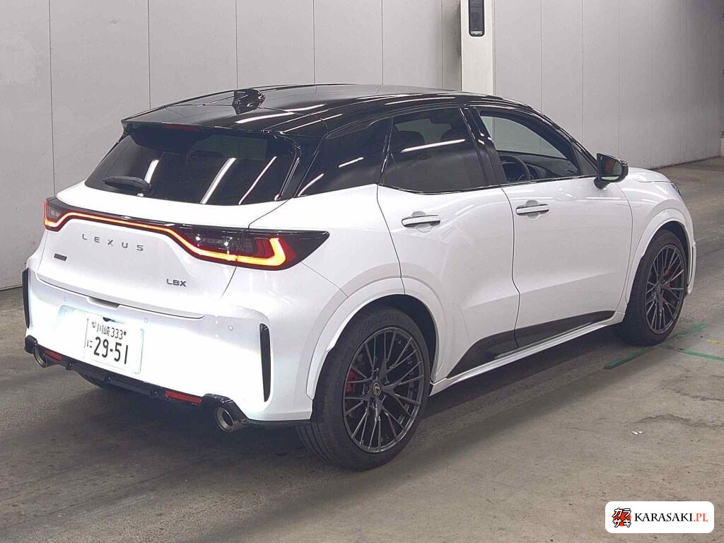 Lexus LBX 2025 z aukcji japońskiej