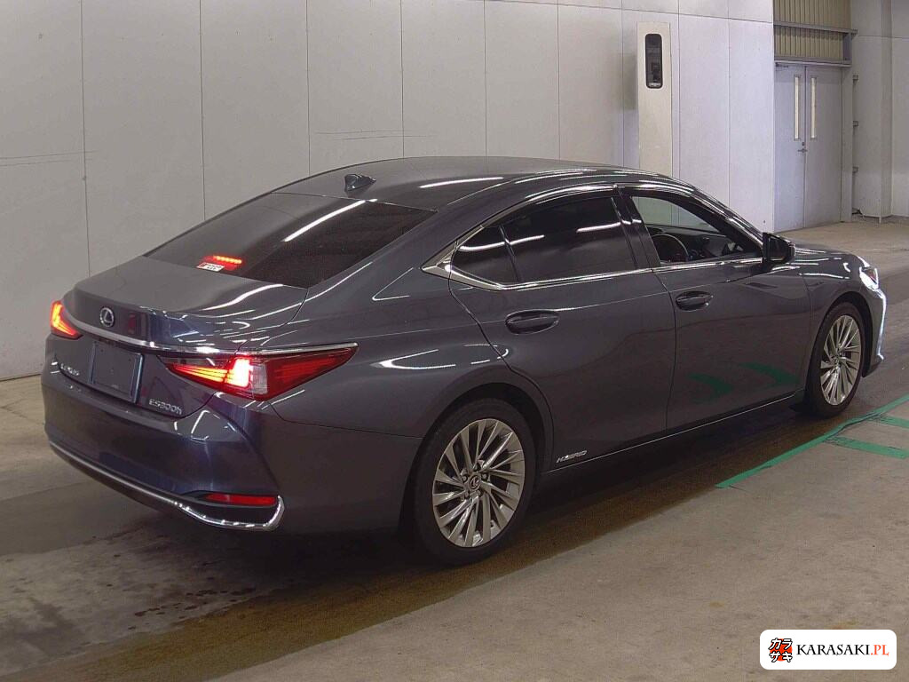Lexus Es 2022 z aukcji japońskiej