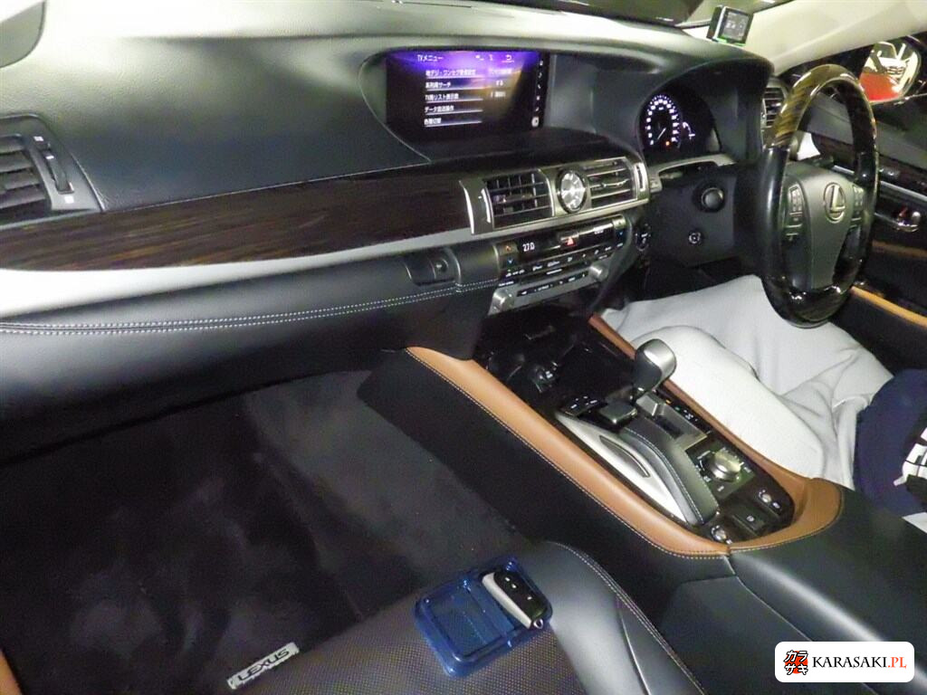 Lexus LS 2016 z aukcji japońskiej