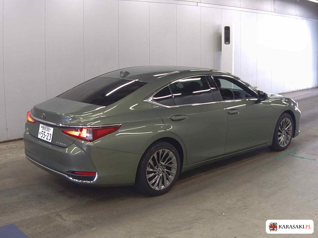 Lexus Es 2023 z aukcji japońskiej