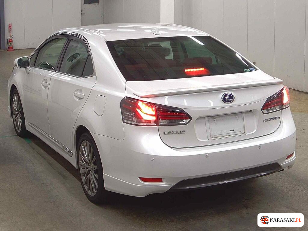 Lexus HS 2016 z aukcji japońskiej