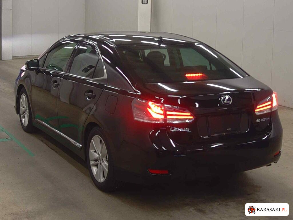 Lexus HS 2015 z aukcji japońskiej