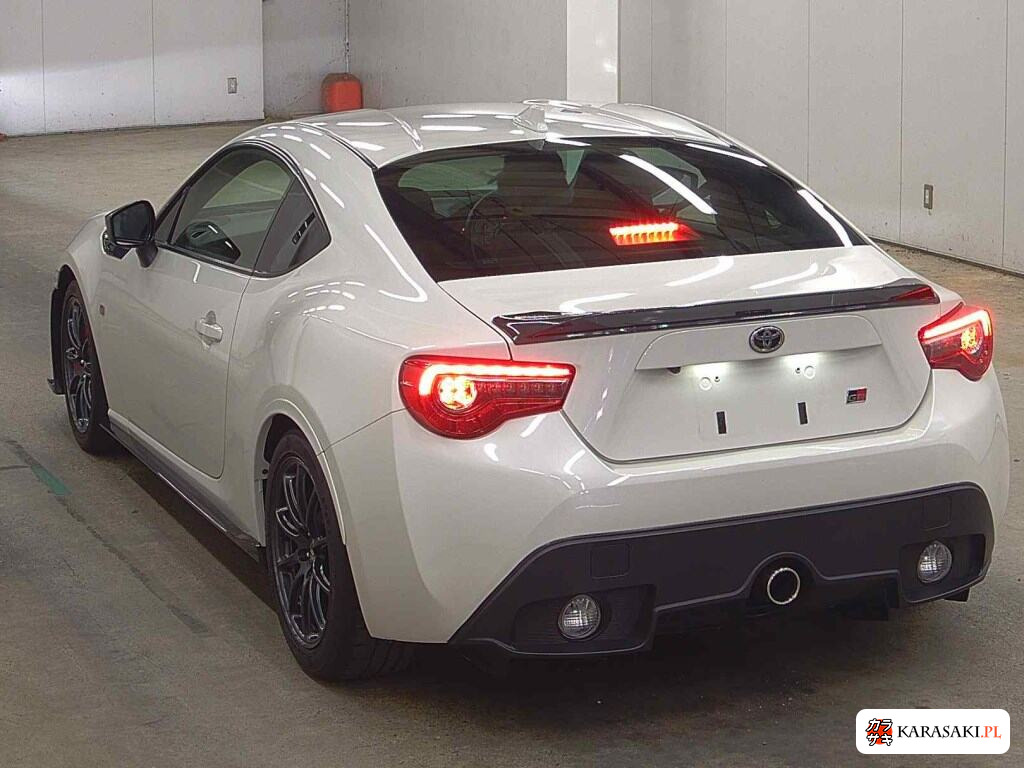 Toyota 86 2018 z aukcji japońskiej