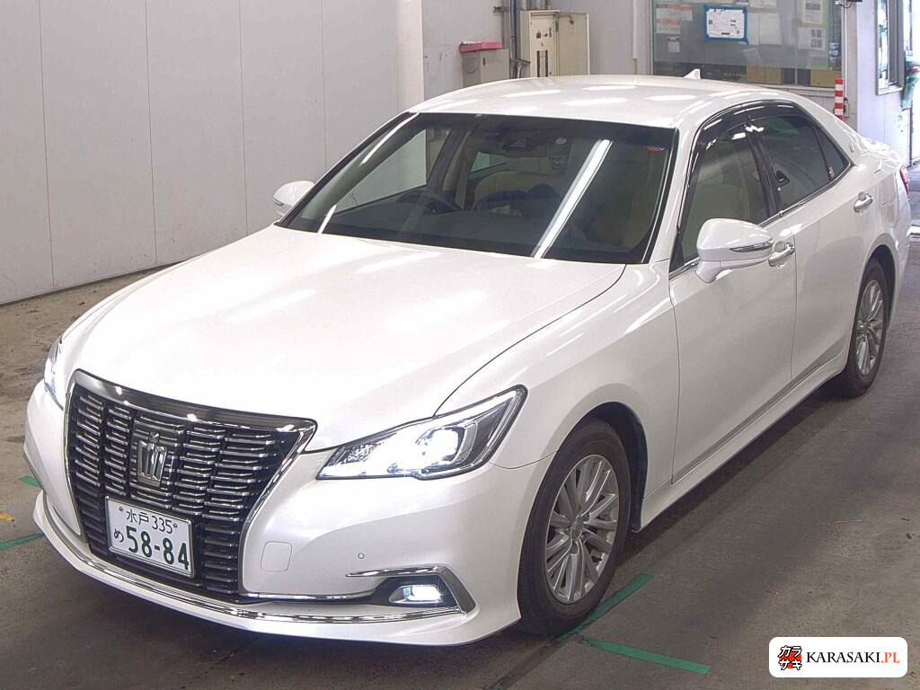 Toyota Crown 2018 z aukcji japońskiej