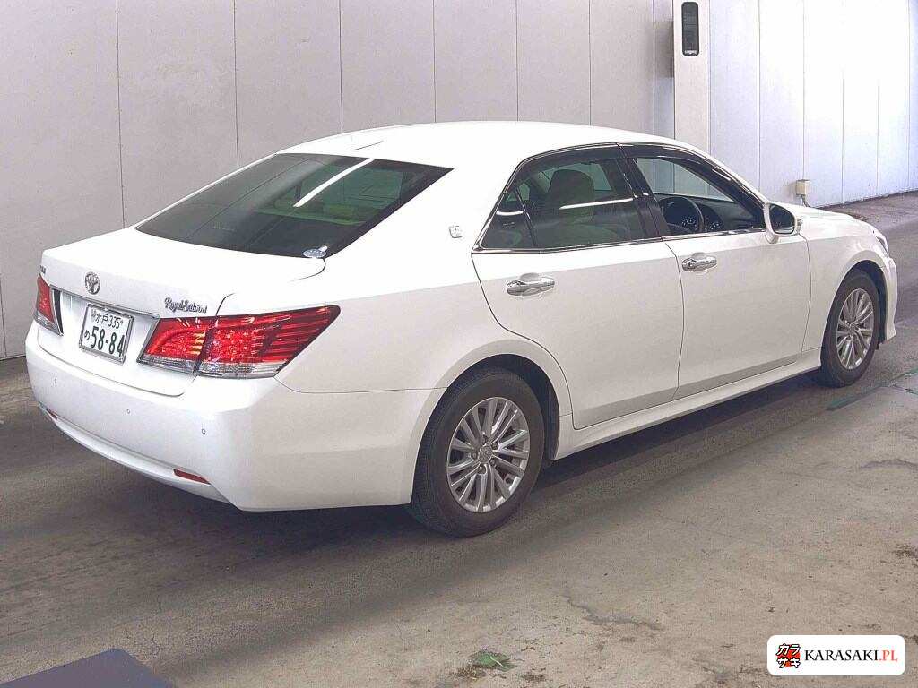Toyota Crown 2018 z aukcji japońskiej