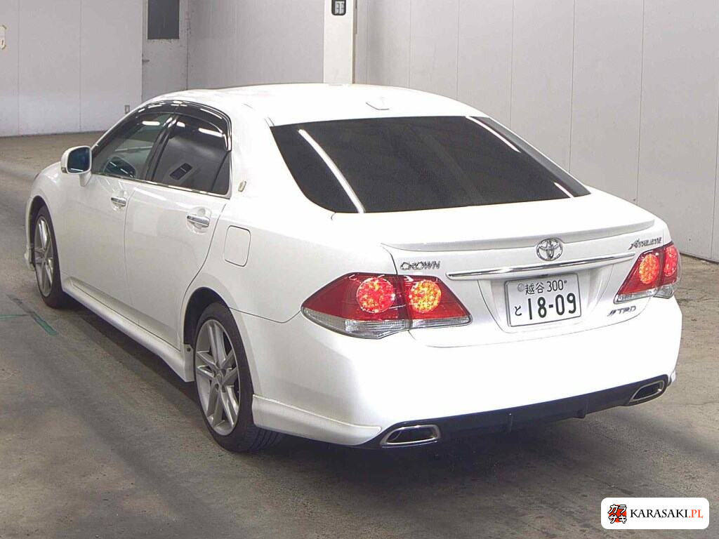 Toyota Crown 2010 z aukcji japońskiej