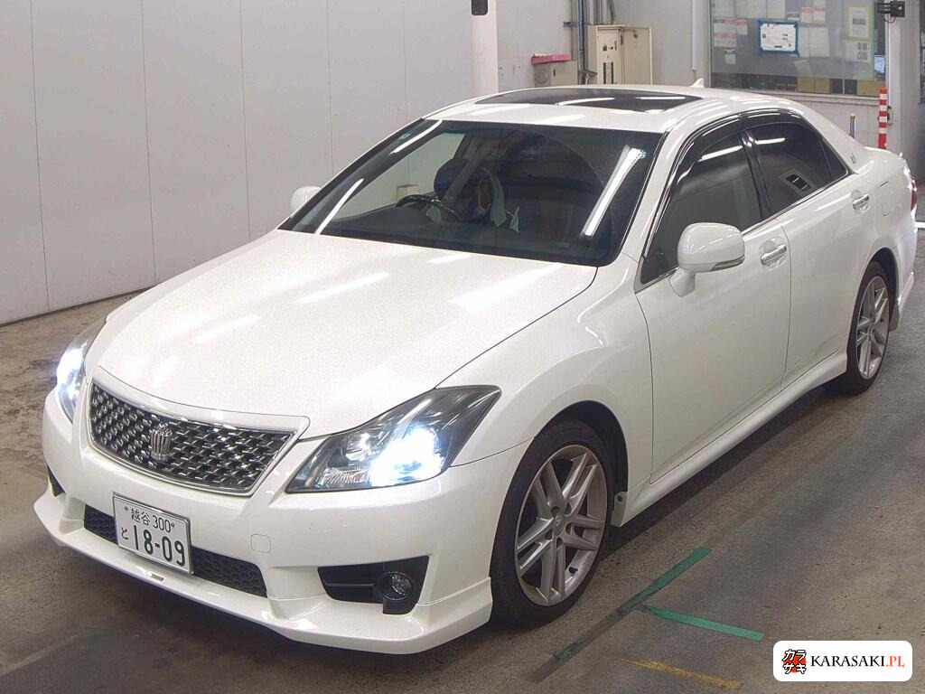 Toyota Crown 2010 z aukcji japońskiej