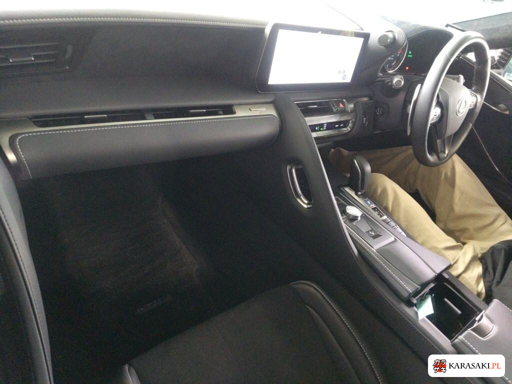 Lexus LC 2025 z aukcji japońskiej