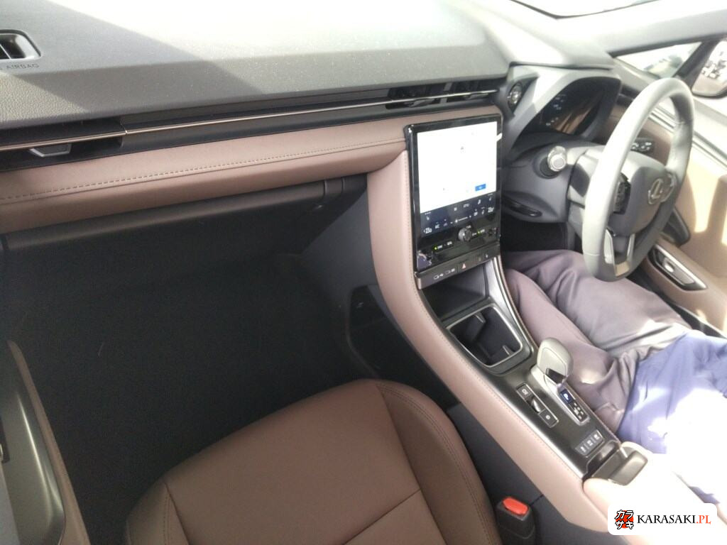 Lexus LBX 2025 z aukcji japońskiej