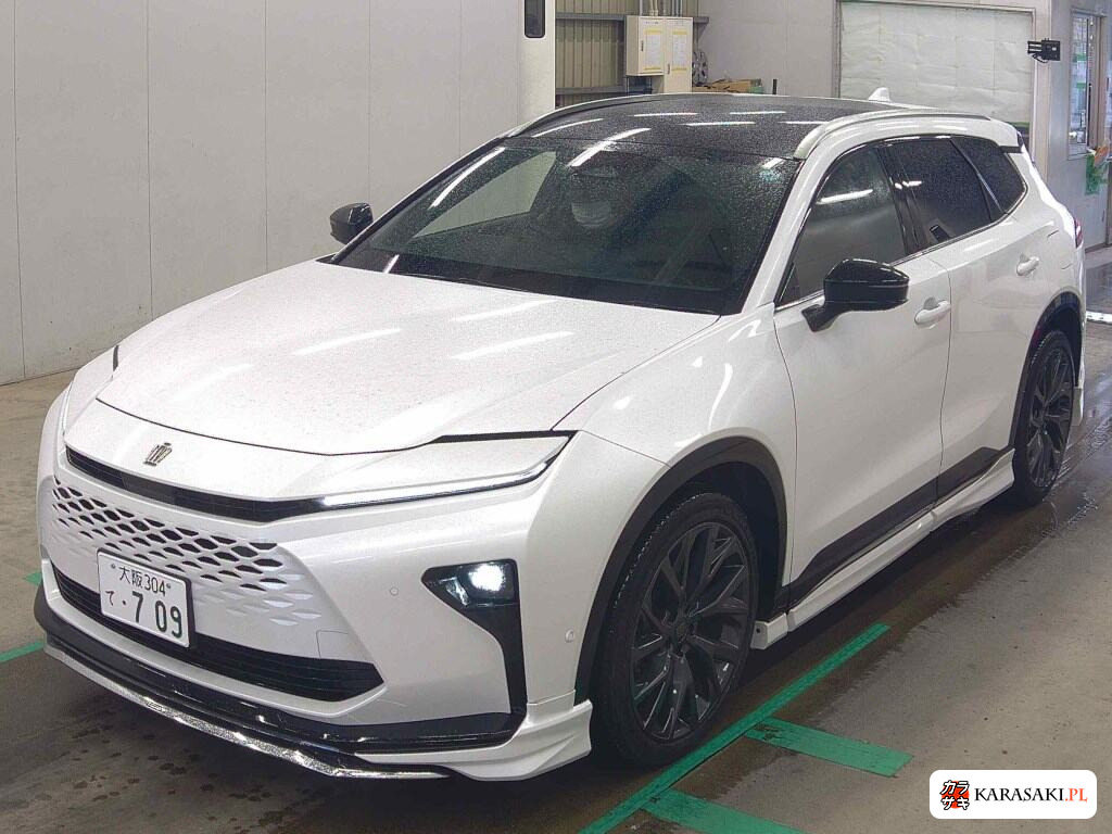 Toyota Crown Estate 2025 z aukcji japońskiej