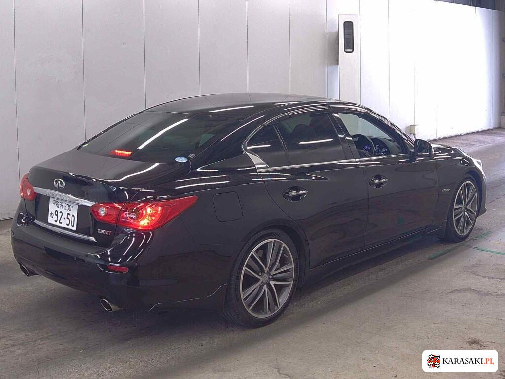 Nissan Skyline 2017 z aukcji japońskiej