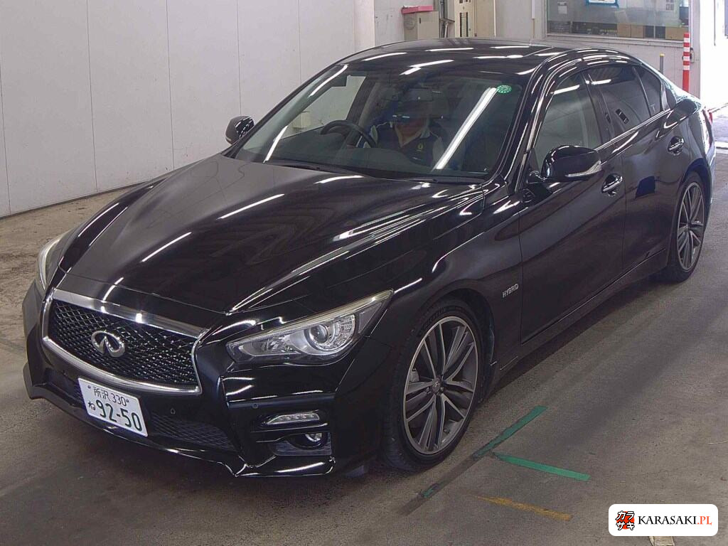 Nissan Skyline 2017 z aukcji japońskiej