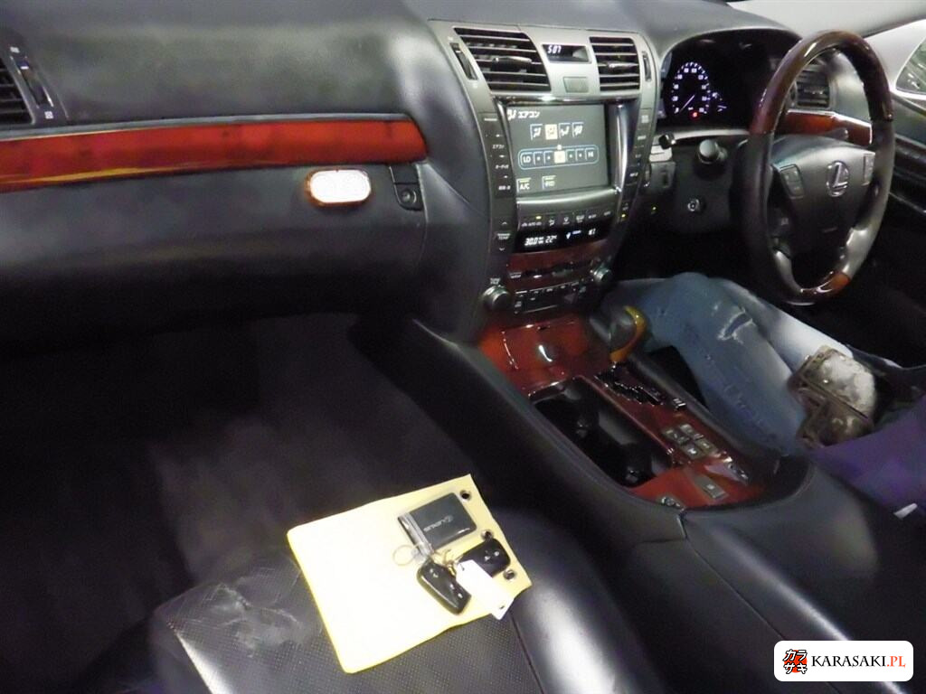 Lexus LS 2007 z aukcji japońskiej