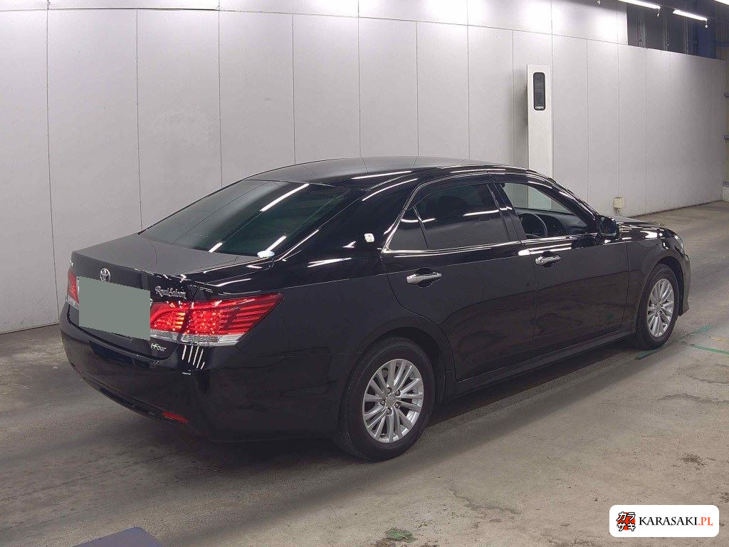 Toyota Crown 2016 z aukcji japońskiej