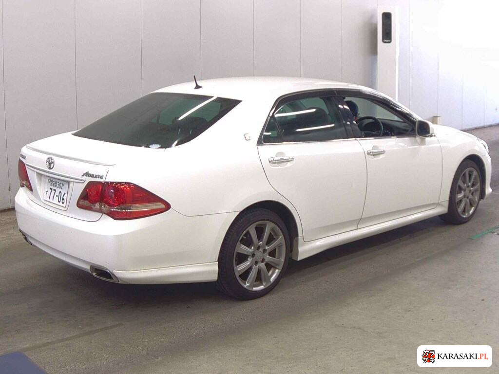 Toyota Crown 2008 z aukcji japońskiej