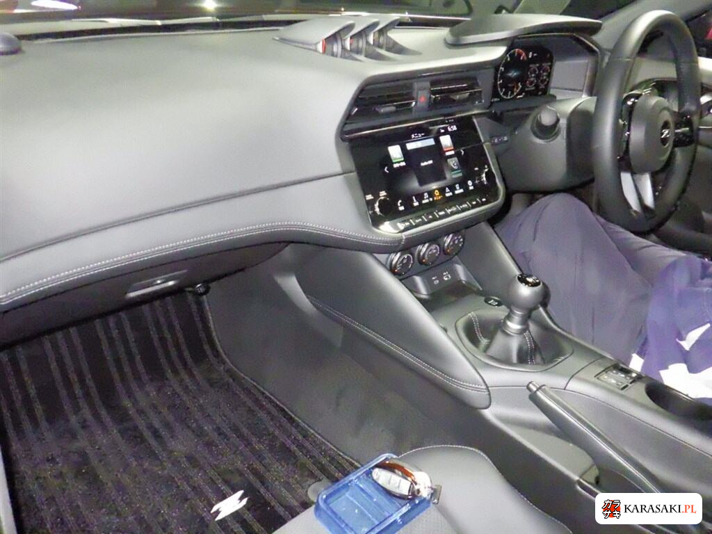 Nissan Fairlady Z 2024 z aukcji japońskiej