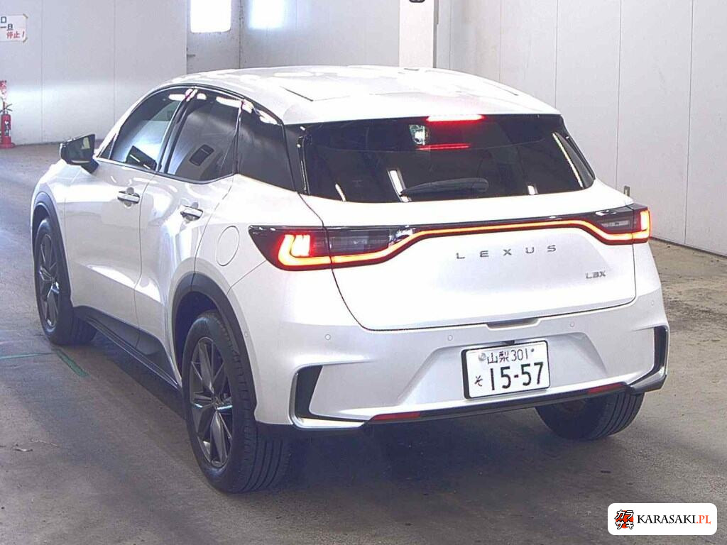 Lexus LBX 2024 z aukcji japońskiej