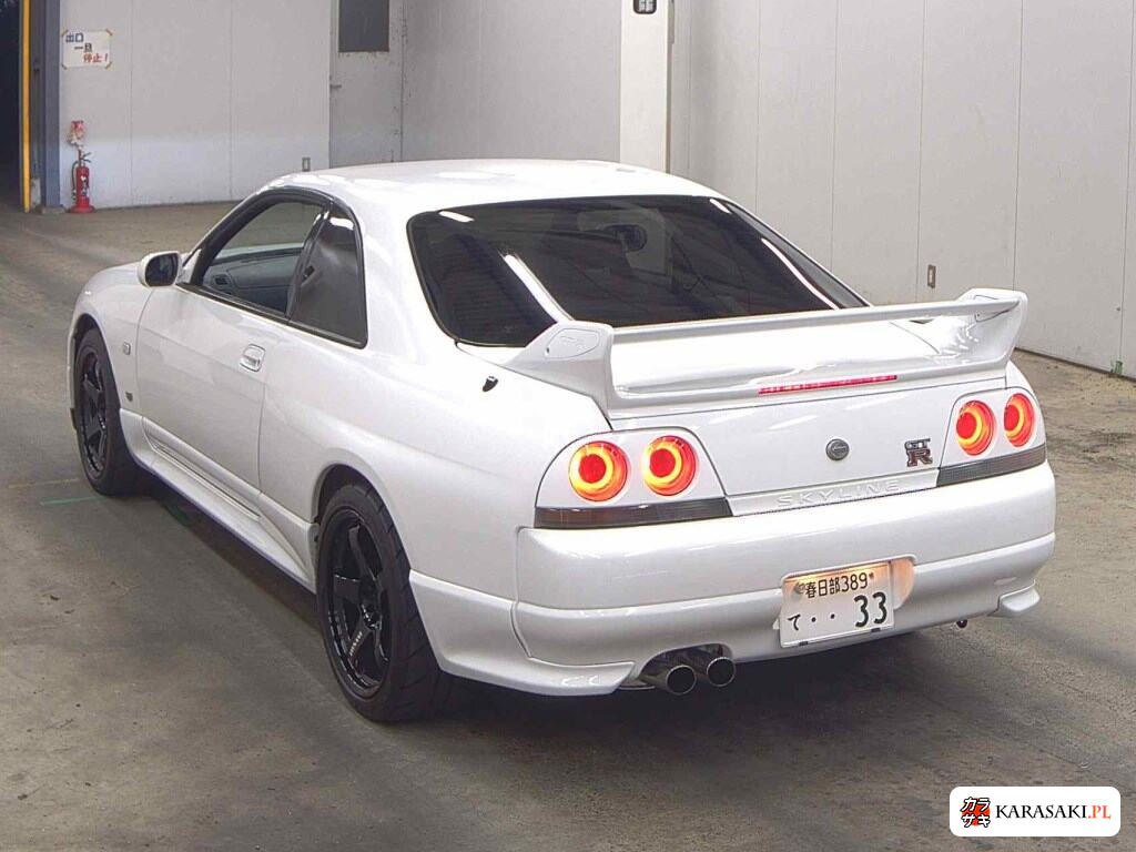 Nissan Skyline 1996 z aukcji japońskiej