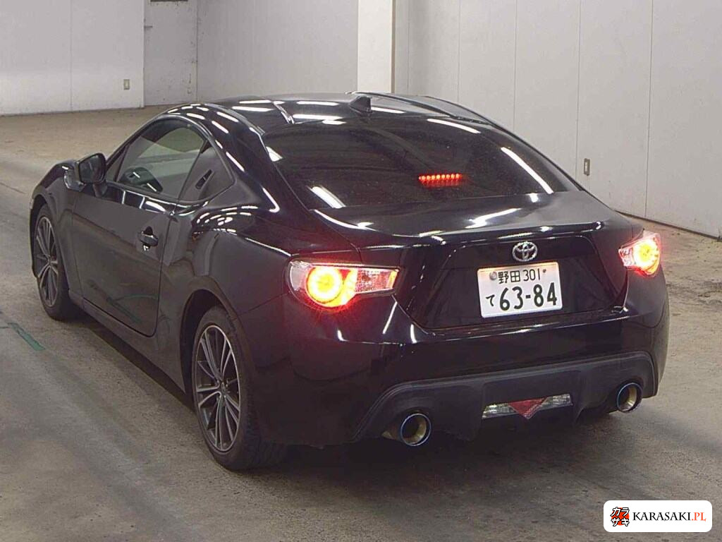 Toyota 86 2015 z aukcji japońskiej