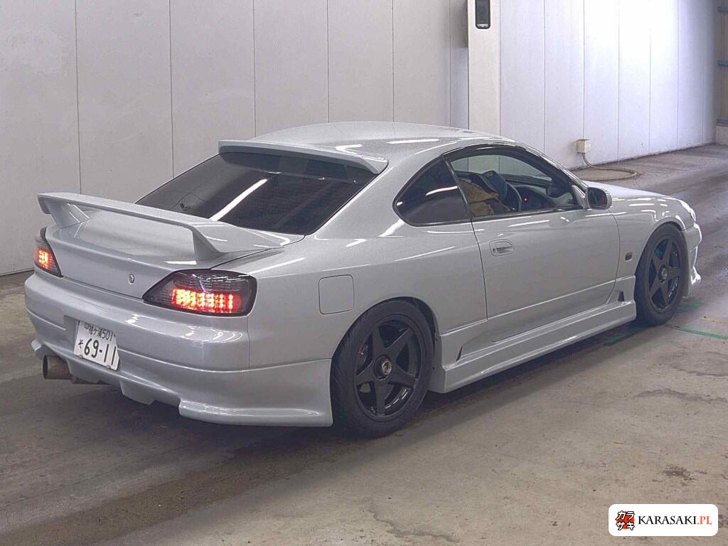 Nissan Silvia 1999 z aukcji japońskiej