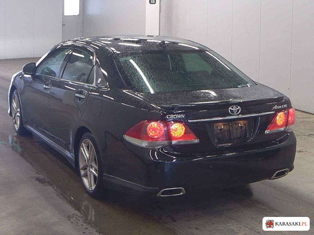 Toyota Crown 2011 z aukcji japońskiej