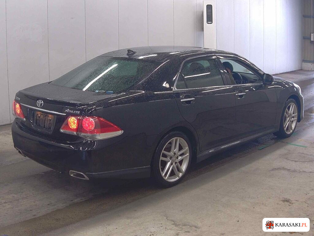 Toyota Crown 2011 z aukcji japońskiej