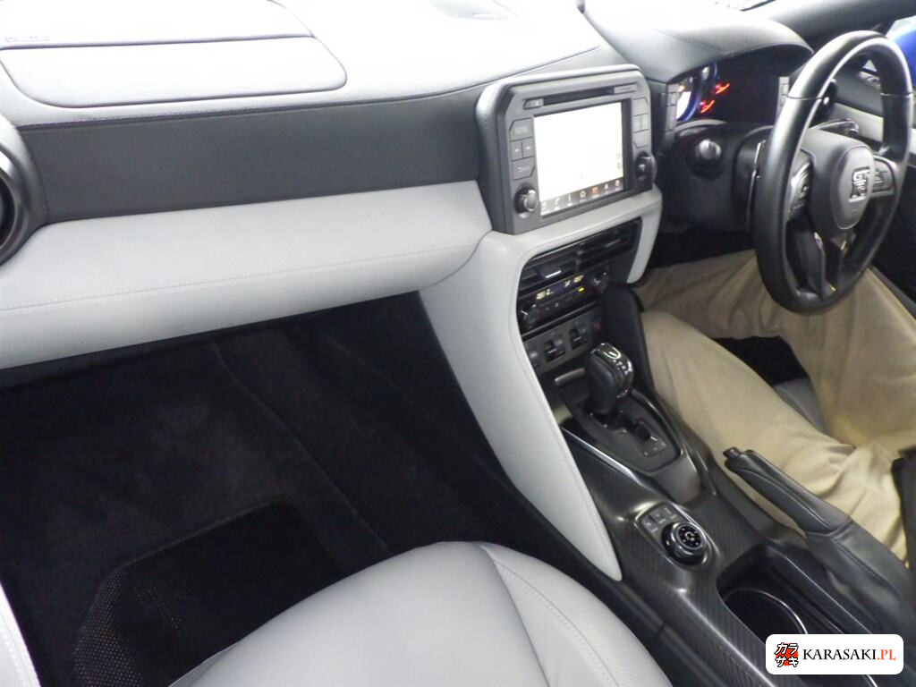 Nissan GT-R 2022 z aukcji japońskiej