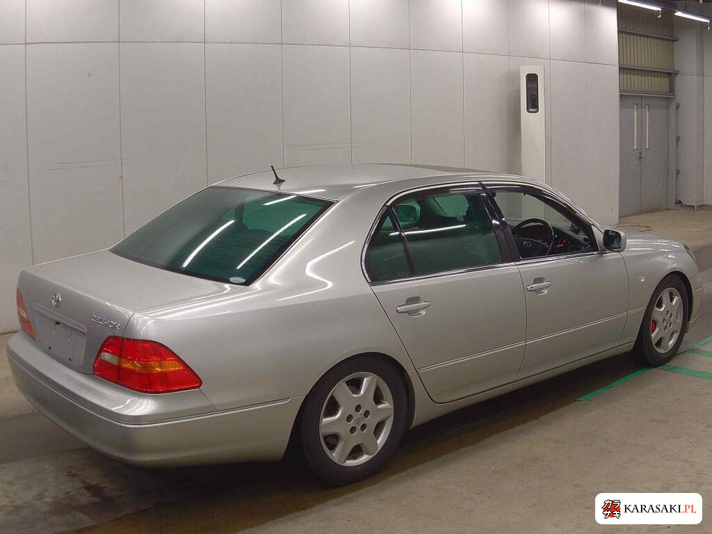 Toyota Celsior 2001 z aukcji japońskiej