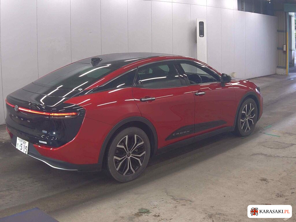 Toyota Crown Crossover 2023 z aukcji japońskiej