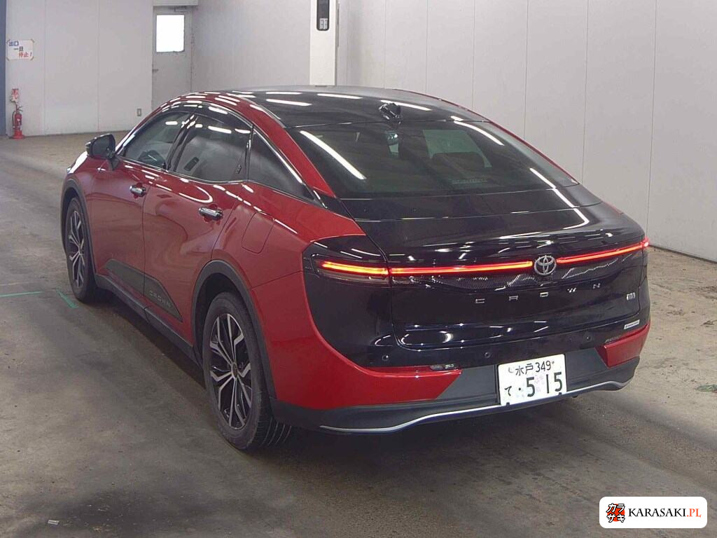 Toyota Crown Crossover 2023 z aukcji japońskiej