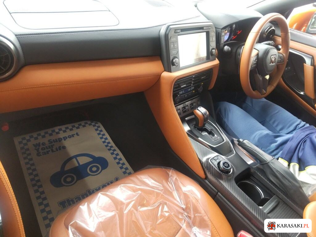 Nissan GT-R 2017 z aukcji japońskiej