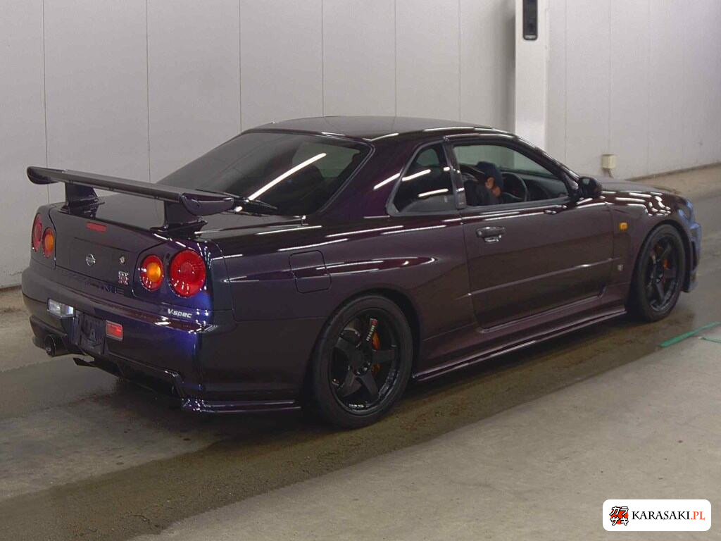 Nissan Skyline 1999 z aukcji japońskiej
