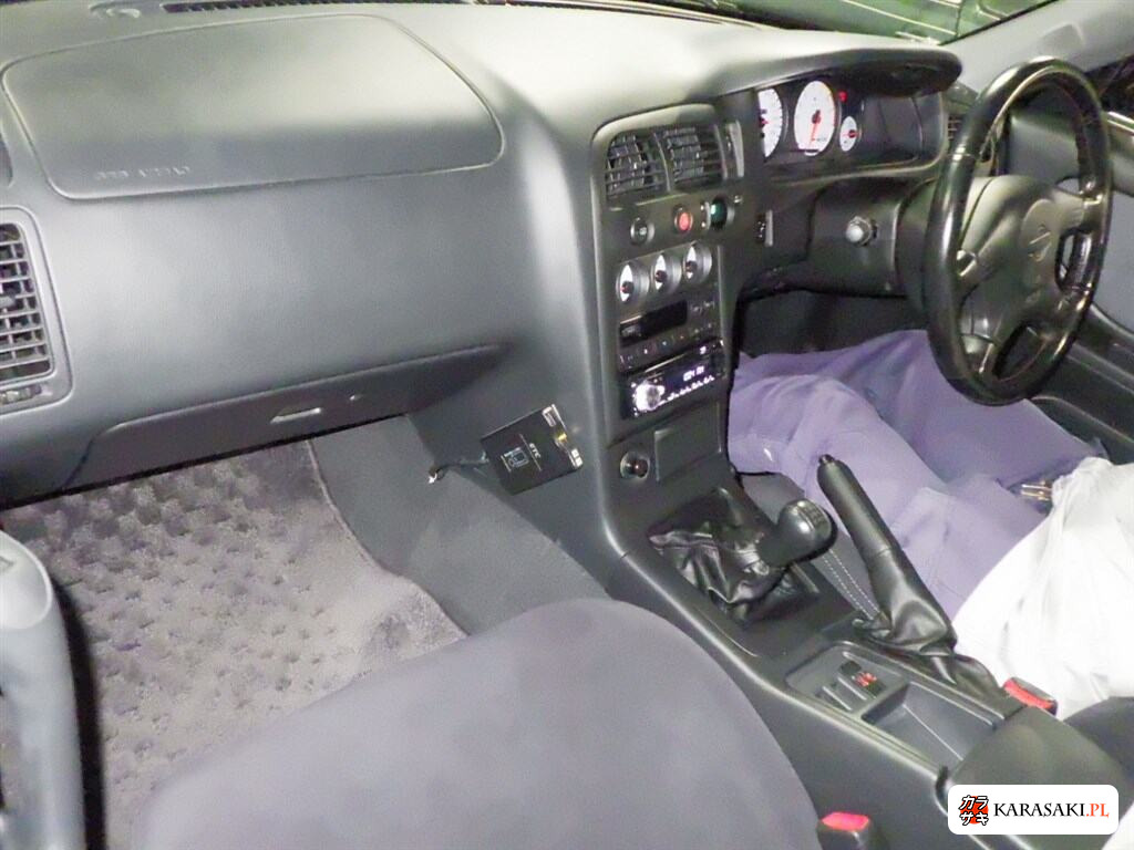 Nissan Skyline 1997 z aukcji japońskiej