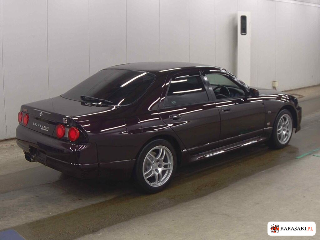 Nissan Skyline 1997 z aukcji japońskiej