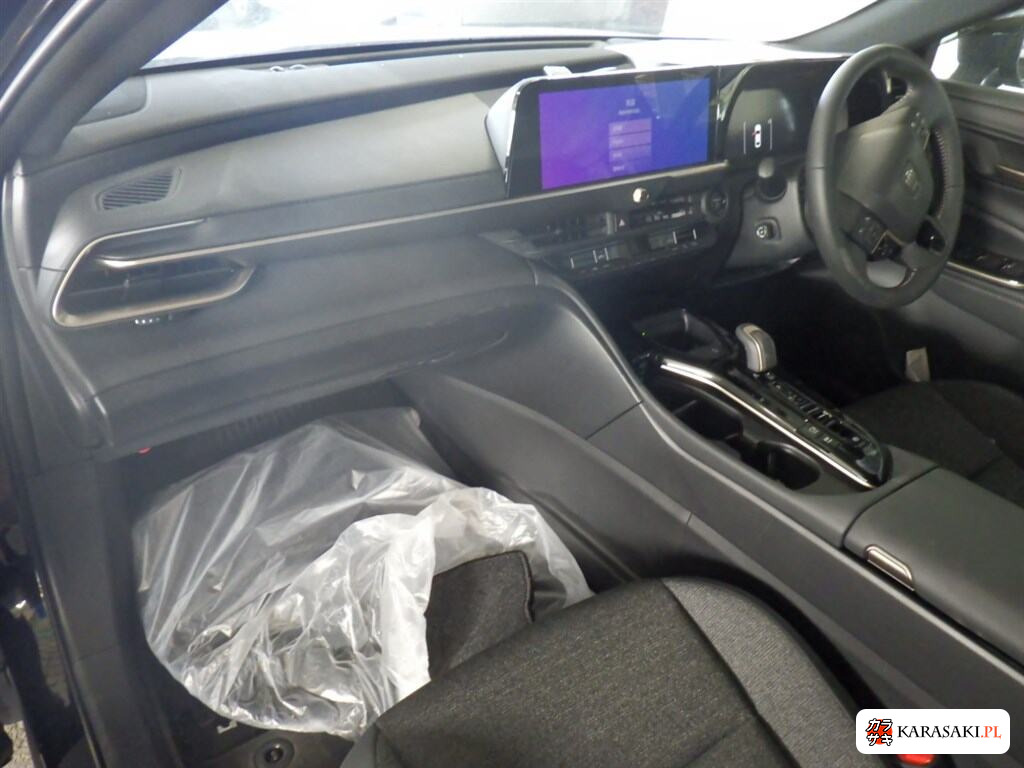 Toyota Crown Crossover 2026 z aukcji japońskiej