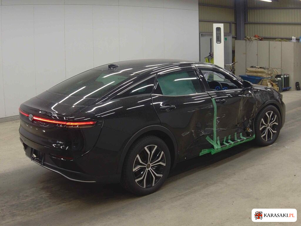 Toyota Crown Crossover 2026 z aukcji japońskiej