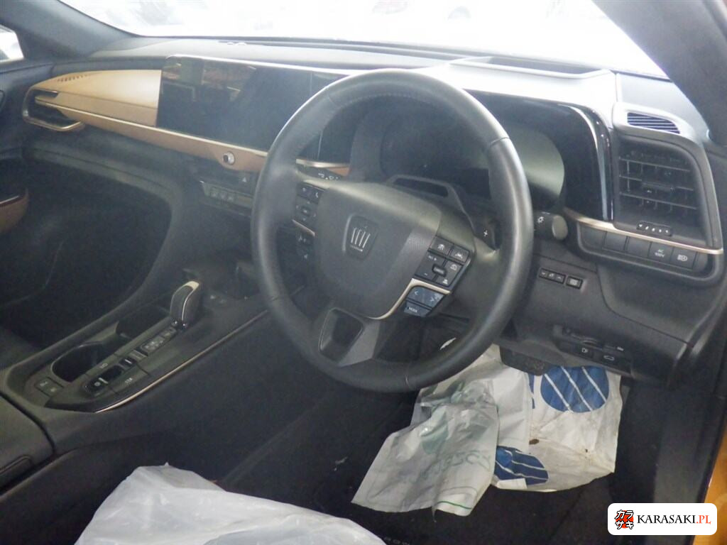 Toyota Crown Crossover 2023 z aukcji japońskiej