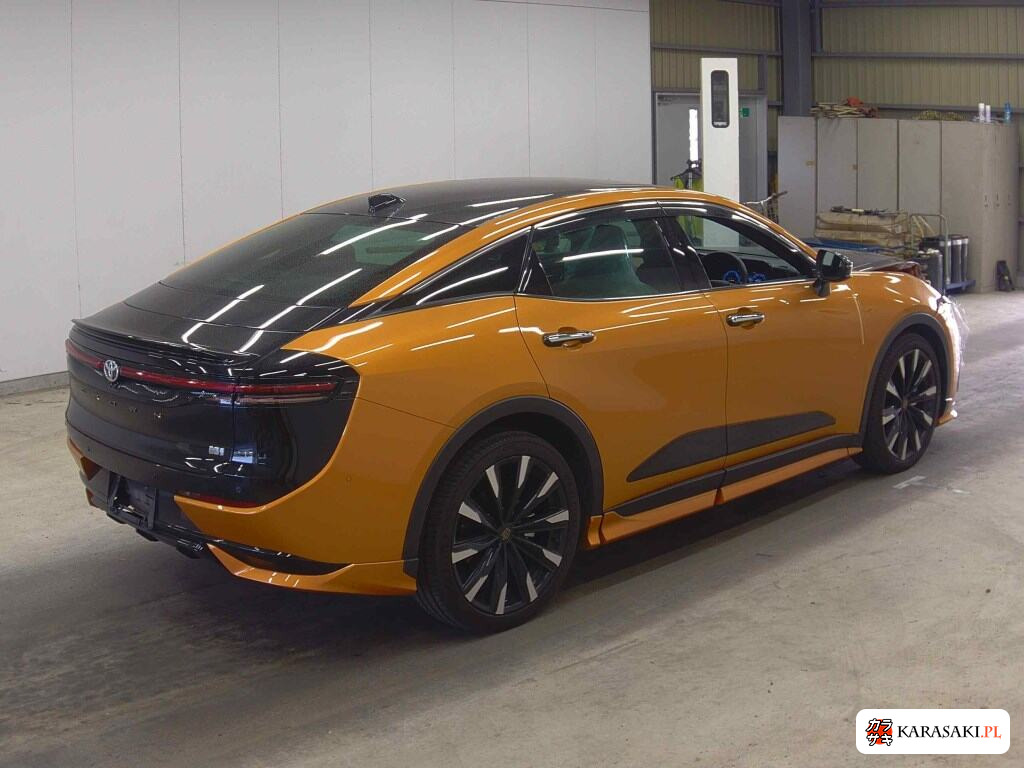 Toyota Crown Crossover 2023 z aukcji japońskiej