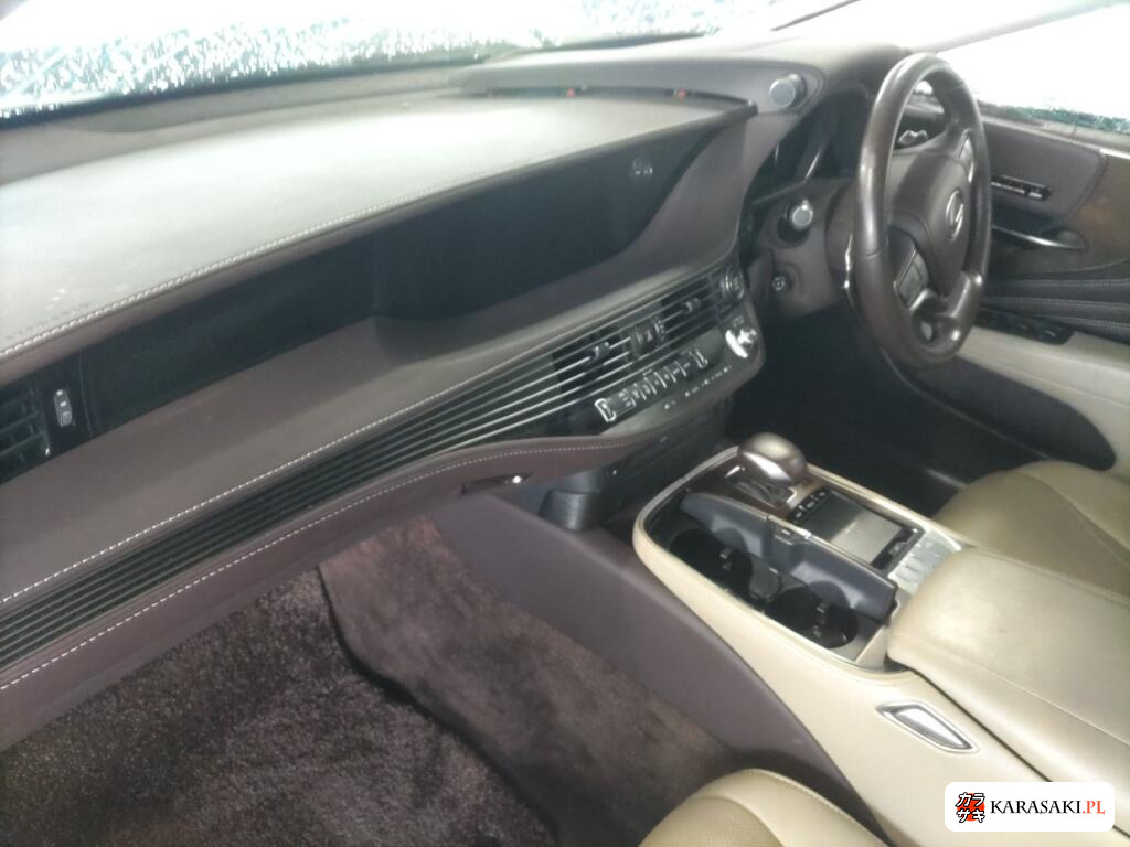 Lexus LS 2018 z aukcji japońskiej