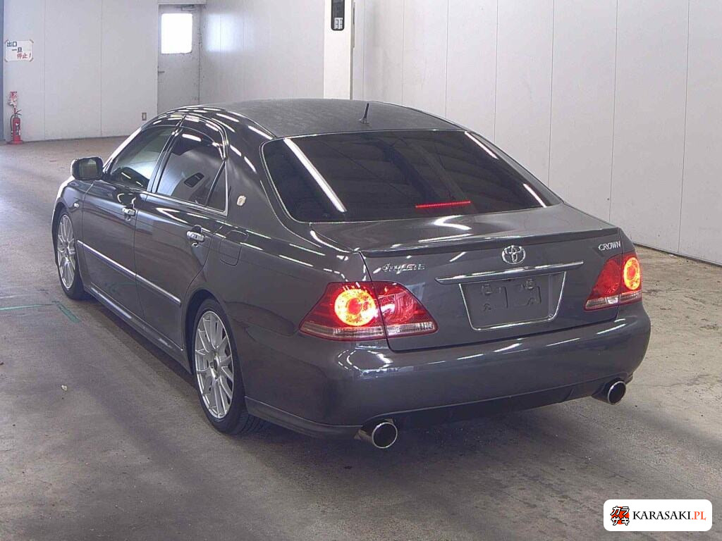 Toyota Crown 2005 z aukcji japońskiej
