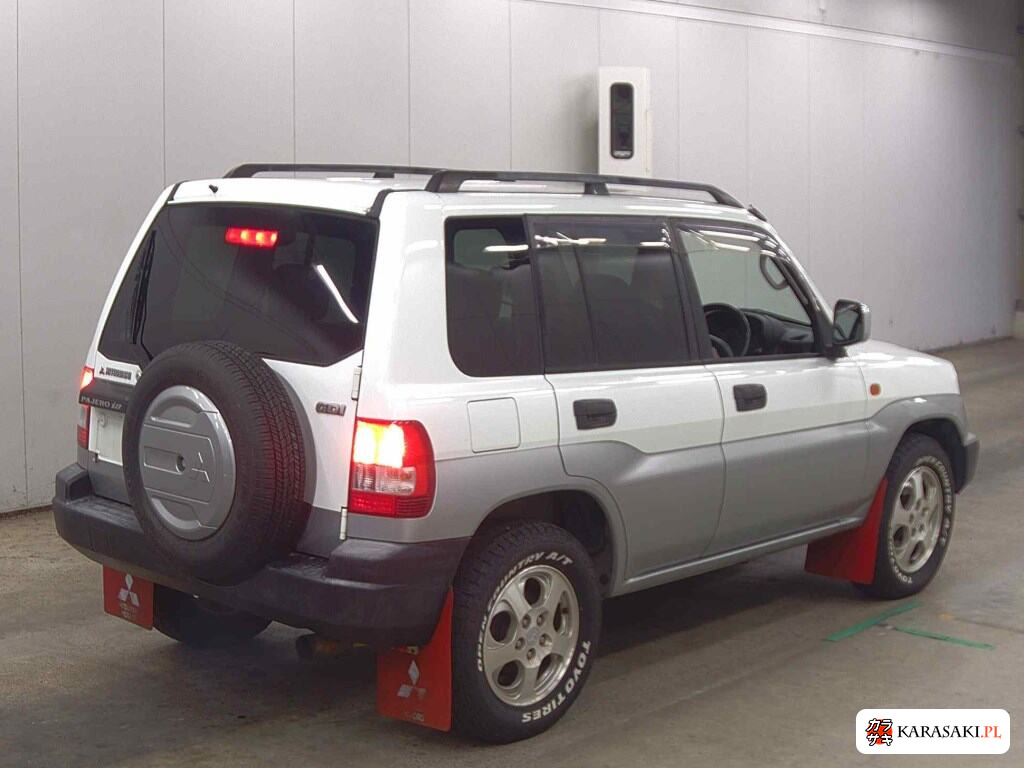 Mitsubishi Pajero Io 1999 z aukcji japońskiej