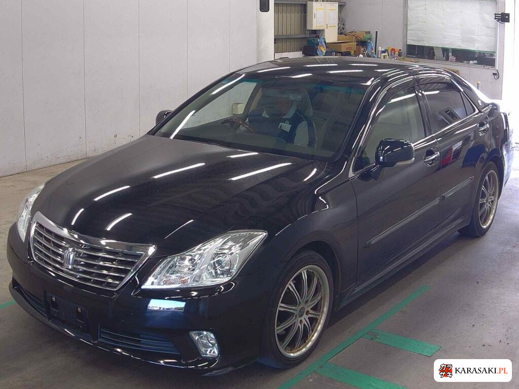 Toyota Crown 2012 z aukcji japońskiej