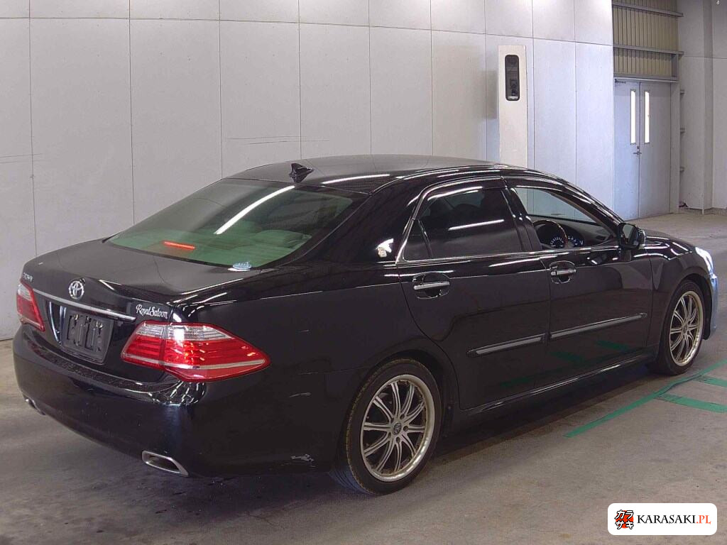 Toyota Crown 2012 z aukcji japońskiej